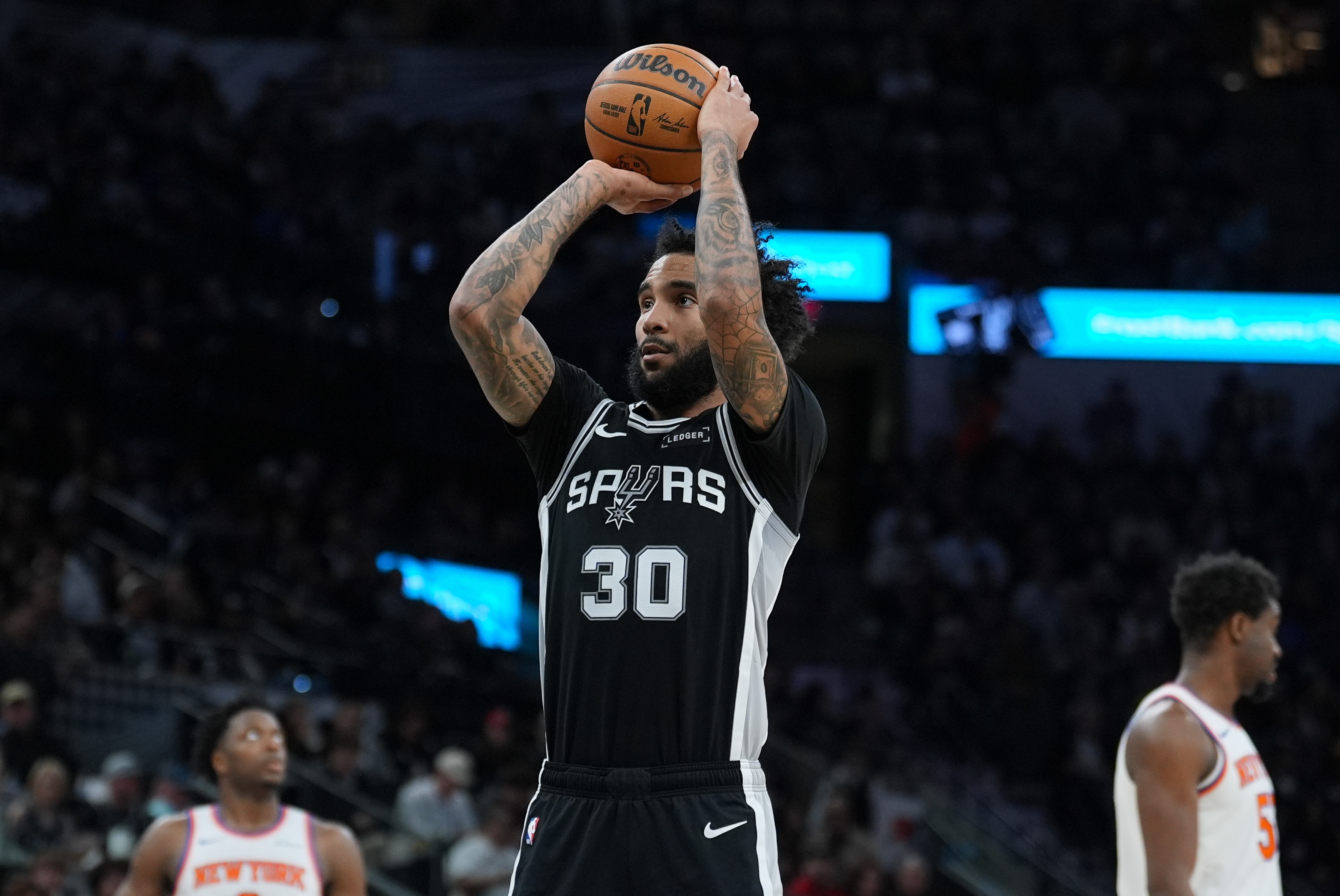 bsport-你是真射手！朱利安·尚帕尼半场三分6中4砍12分2板 正负值+24！