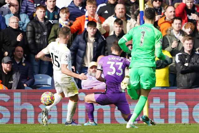 b体育app-热刺大胜让孔蒂不再抱怨 连吞惨败利兹联警报响起