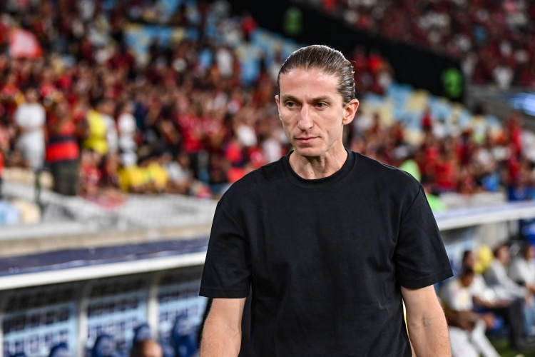 bsports-巴媒：克鲁塞罗解雇蒂特，费利佩·路易斯、加拉多等人是新帅候选