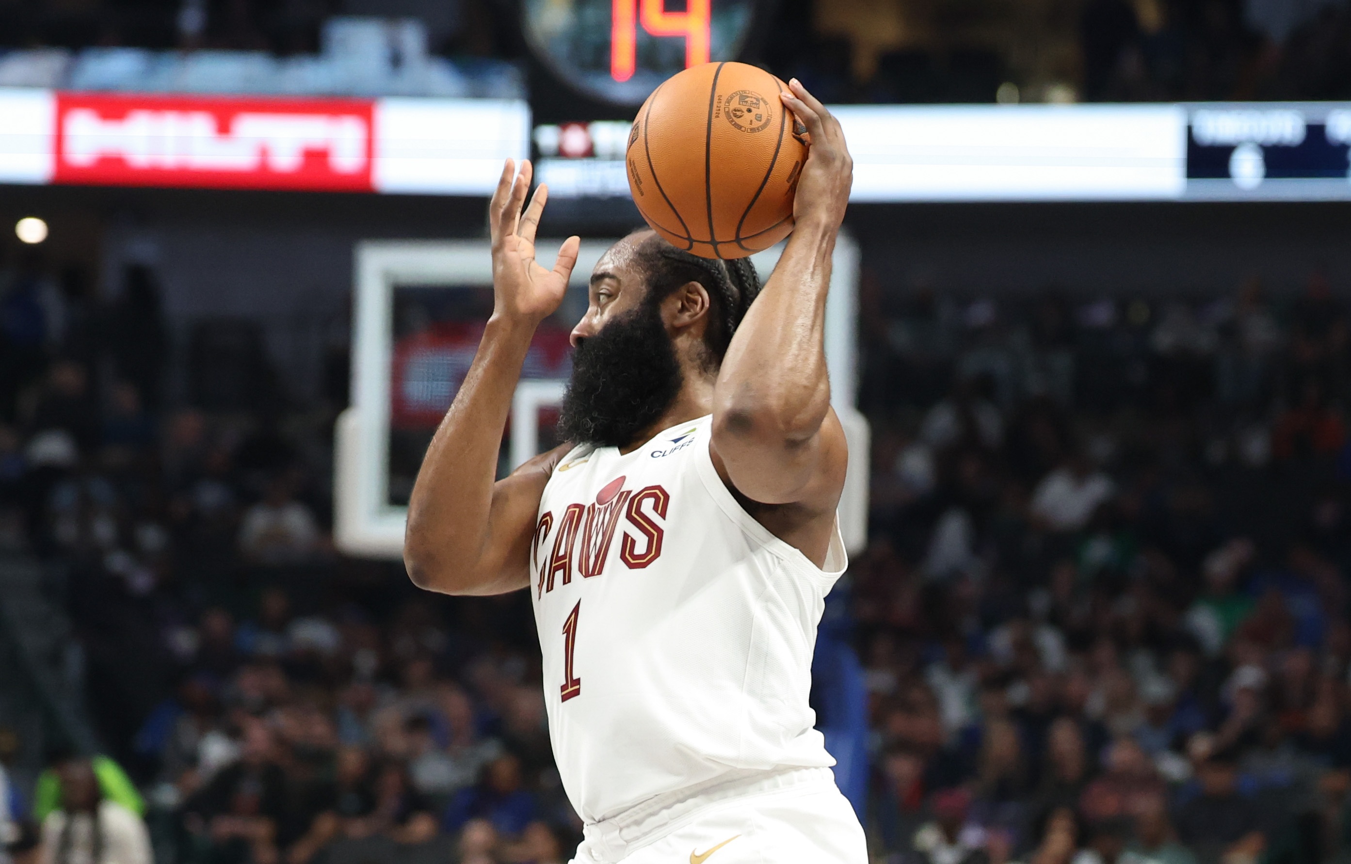 bsport-拖布谈哈登：他能看到场上的一切 基本就是把分直接送到你手里